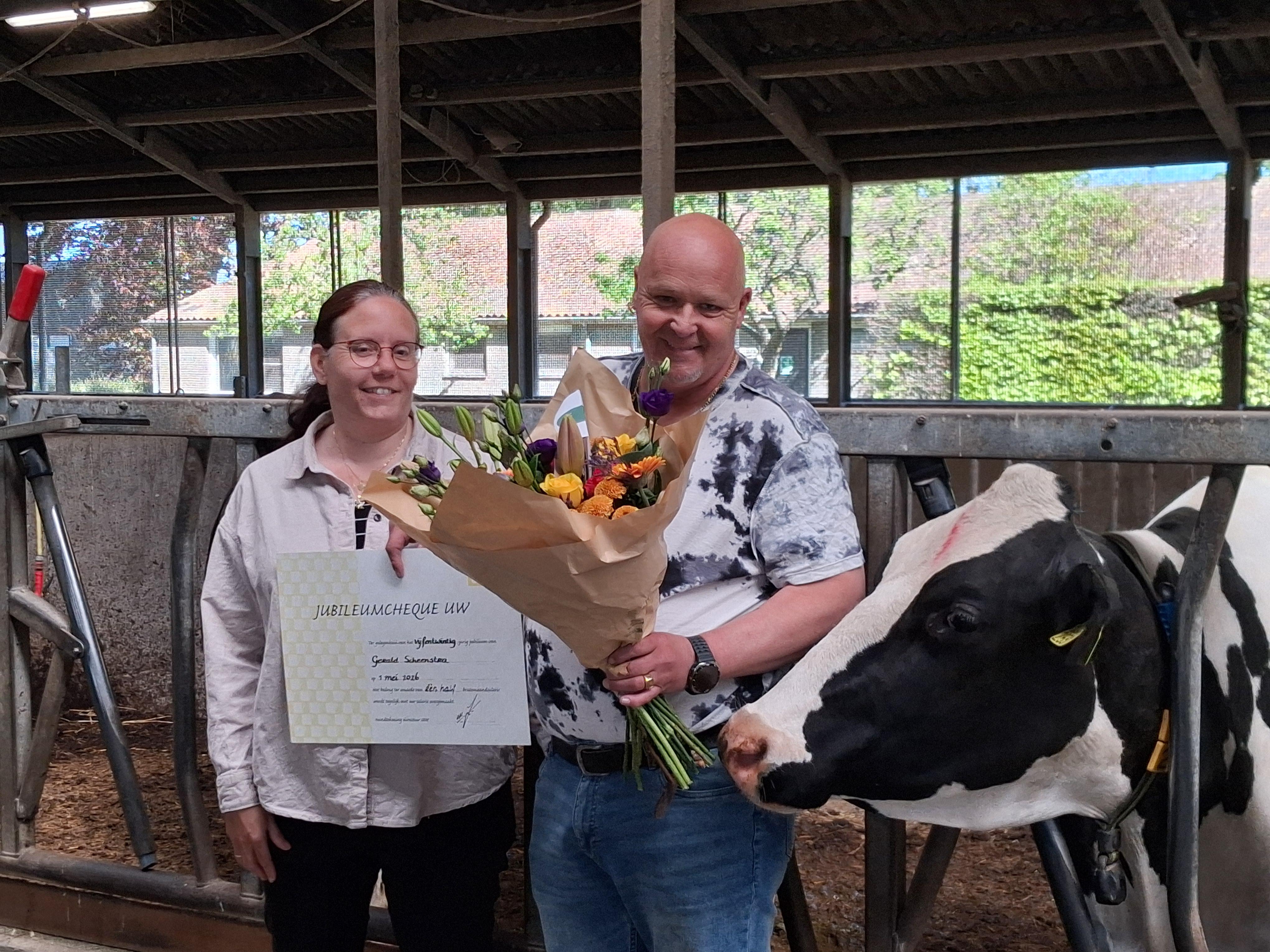 Gerald jubileum tussen de koeien